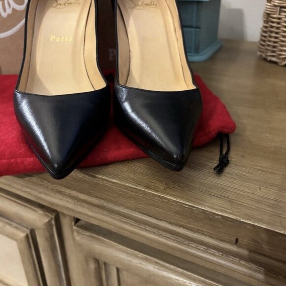 Christian Louboutin Black Leather Stiletto Pumps Pointed Toe Size 36.5/6.5B - Picture 3 of 5